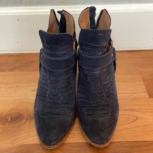 Seychelles navy suede O ring boots